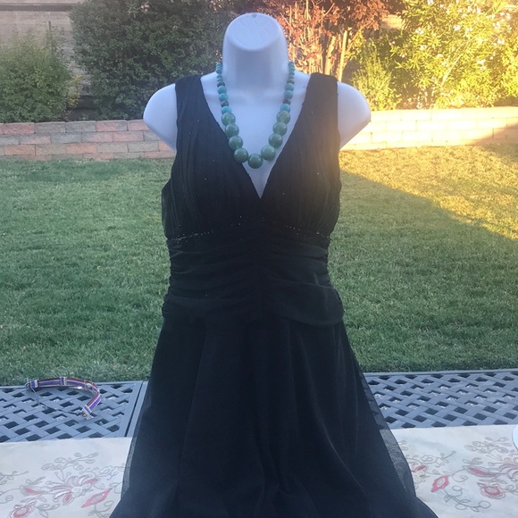 JS Boutique Dresses & Skirts - 👗HOST PICK** Women’s Sequin Embellished Dress👗